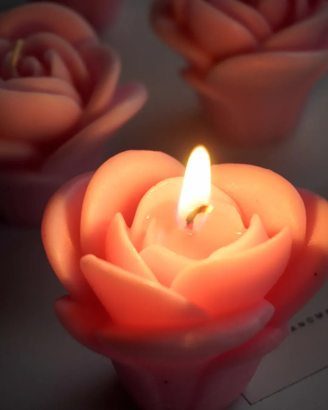 Petals flower candle