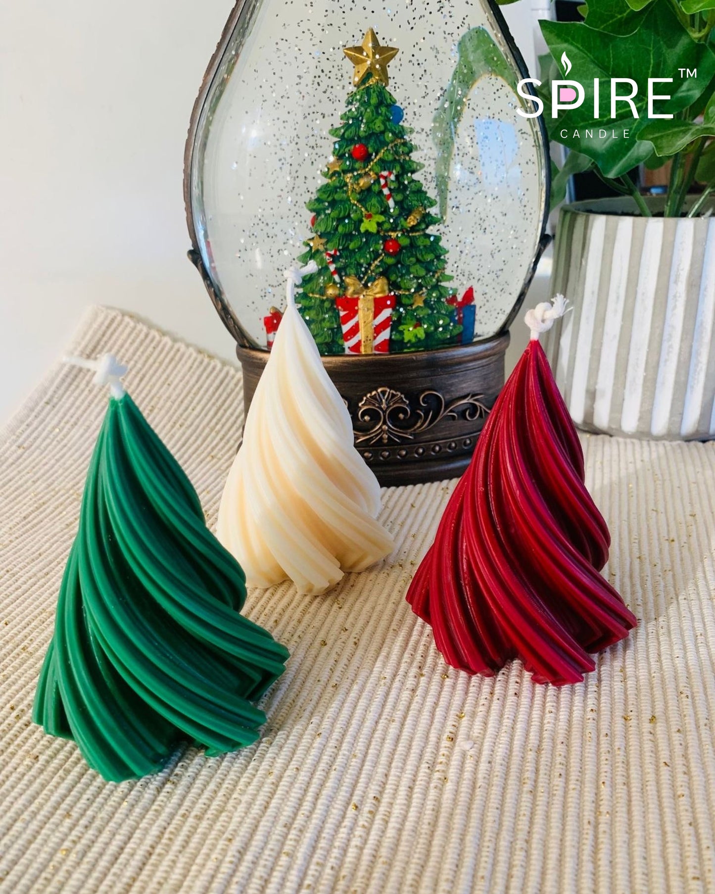 Dimond Cut Christmas Tree Candle